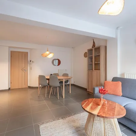 Bright, Calm & Stylish With Balcony * オステンド