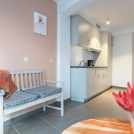 Bright, Calm & Stylish With Balcony * オステンド